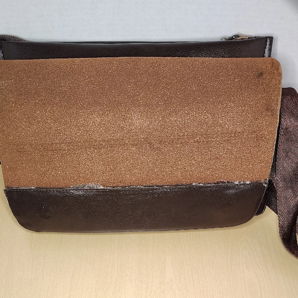Brown Leather Messenger Bag By Danten's Peigrid